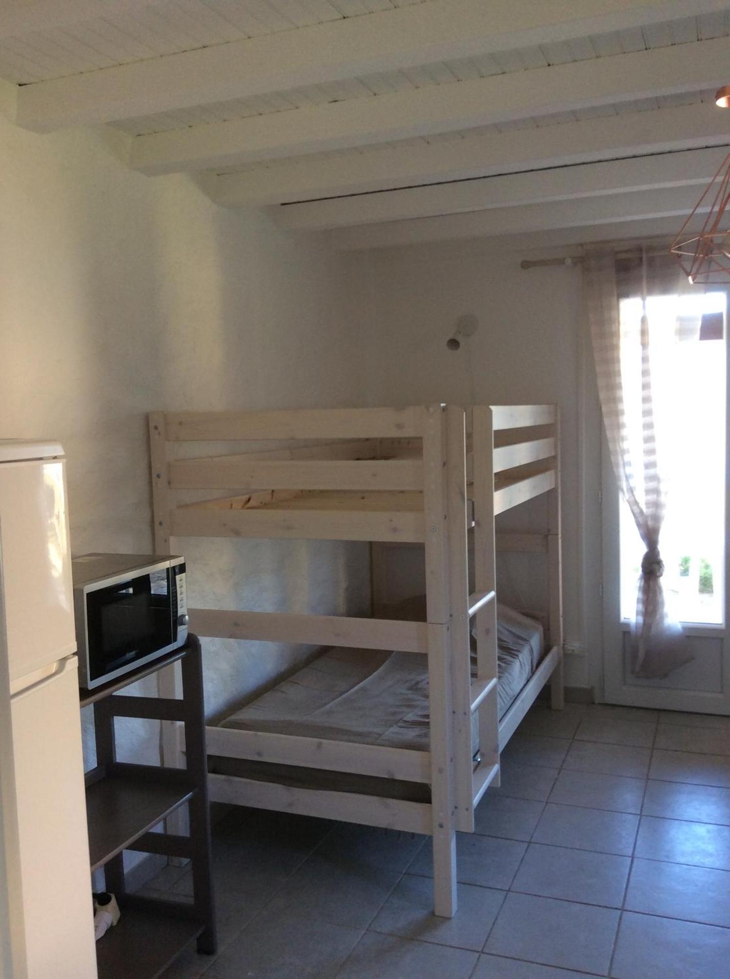Residence Ile De Beaute โพรพริอาโน ภายนอก รูปภาพ