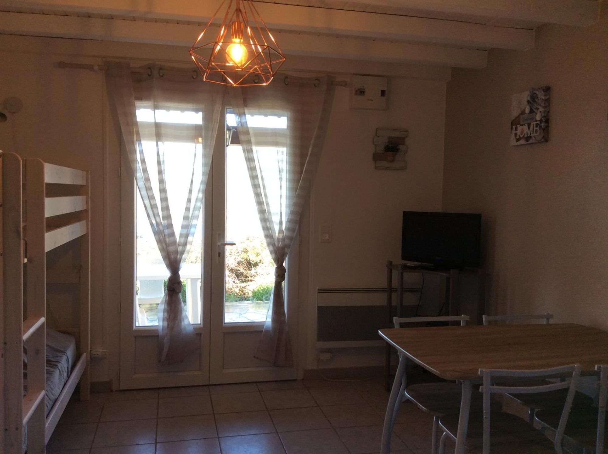 Residence Ile De Beaute โพรพริอาโน ภายนอก รูปภาพ