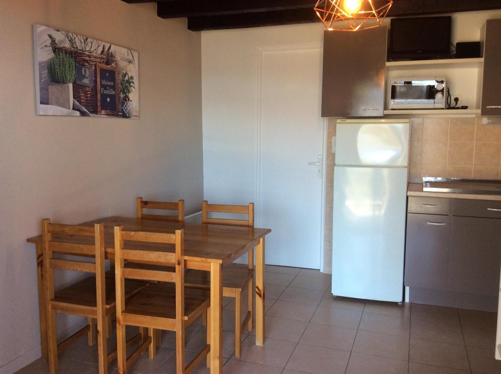 Residence Ile De Beaute โพรพริอาโน ภายนอก รูปภาพ